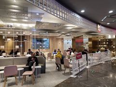 大堂-奈雪的茶(湖滨银泰in77C区PRO店)