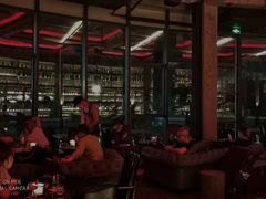 -饮湖威士忌鸡尾酒吧