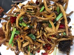 干煸茶树菇-小杨酒家(华苑小区店)