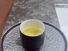 -灸春堂·艾灸·痛症·整脊连锁(之江银泰店)