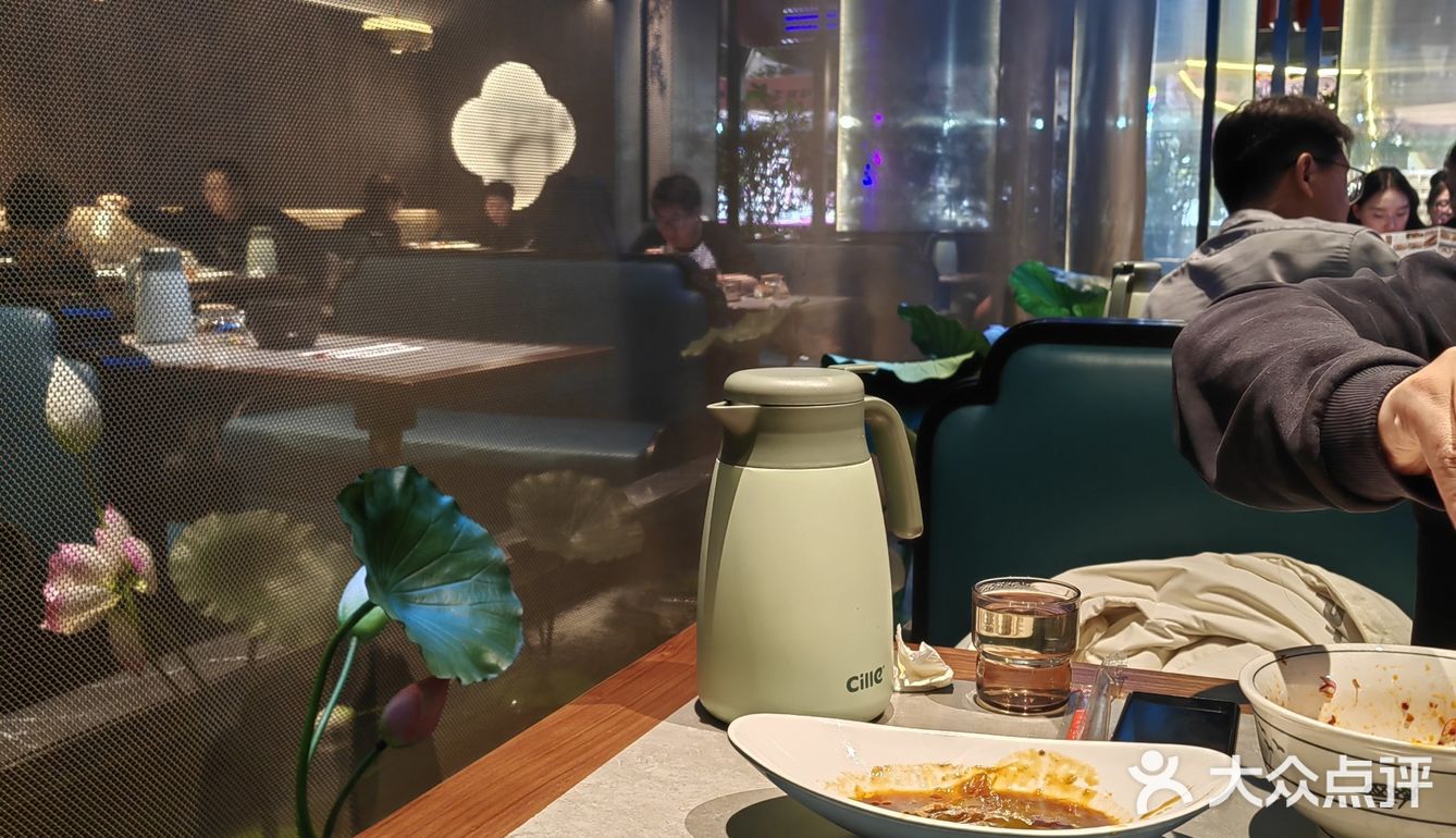 佳肴秀味觉  晓江南