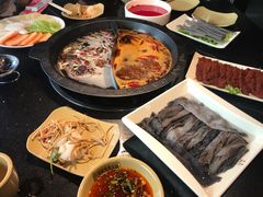 -宽板凳老灶火锅(外馆斜街店)