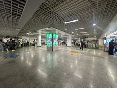 -陆家浜路(地铁站)