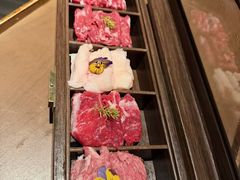 -左庭右院鲜牛肉火锅黑金店(陆家嘴中心店)