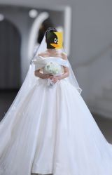 -艾米丽婚纱礼服