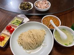 秃黄油-裕兴记•蟹黄面馆(人民广场店)