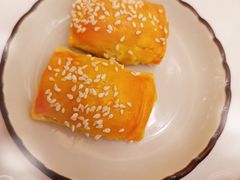 蜜汁叉烧酥-香宫中餐厅·大连香格里拉(人民路店)