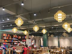 大堂-肖肖酸萝卜鱼火锅(总店)