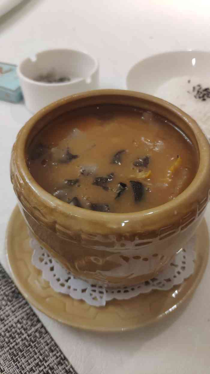 祥记金鲍堂(金鲍堂万寿路店)-"跟着蹭吃蹭喝的 桌上都是大人不太敢拍