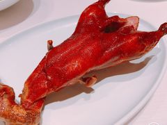 港式烤乳鸭-东富酒家(龙湖西溪天街店)