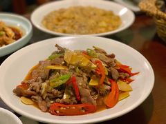 酸木瓜炒牛肉-紫滇源云南生态菜(丹凤街店)