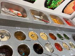 自助调料区-屋头串串(新街里店)