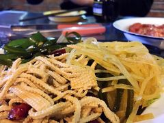-马路牙子烧烤音乐酒馆(望京店)