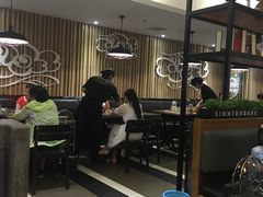 大堂-黄记煌三汁焖锅(金凤万达广场店)