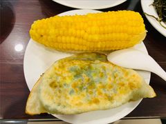 韭菜盒子-聚德华天护国寺小吃(甜水园店)