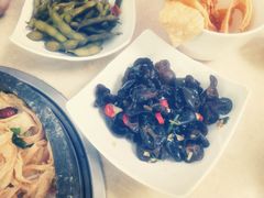 -墨脱石锅椰子鸡•香草鸭•东山羊(大东海店)