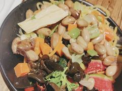 -平娃三宝烧烤·面食(南小街店)