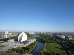 -上海滴水湖皇冠假日酒店