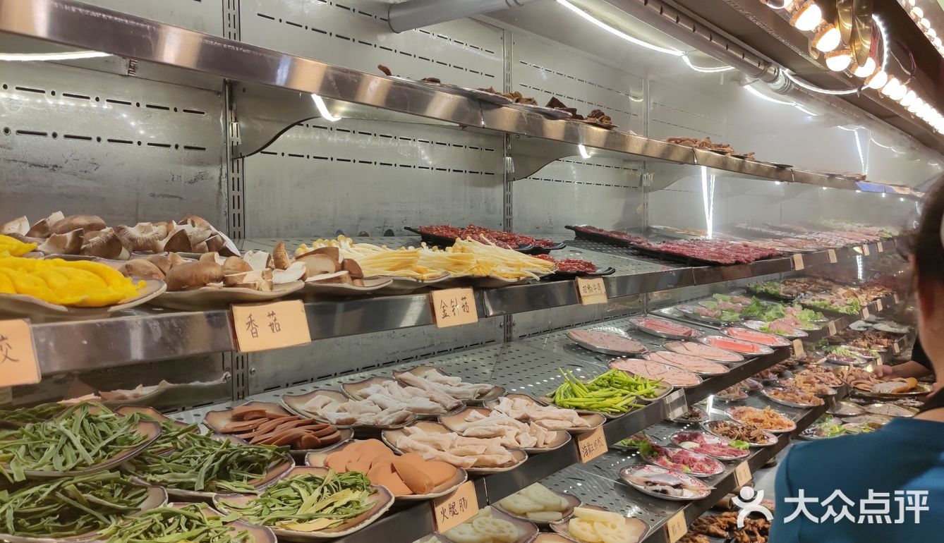 一盘鸭肠只要九块钱，超出3盘恢复原价，安逸惨了