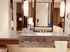 -舟山希尔顿酒店