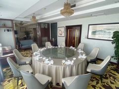 -大连长城大饭店(西安路地铁站店)