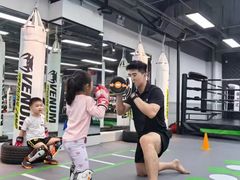 -拳力汇散打搏击泰拳俱乐部(绿地缤纷城店)