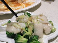 西兰花炒斑片-香港新发烧腊茶餐厅(书城店)