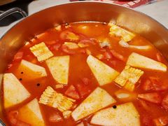 -尚尚仙·酸汤猪手·猪肚鸡火锅(华联万柳购物中心店)