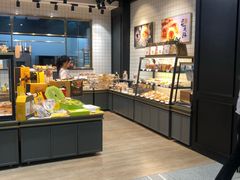 -皇冠幸福里动物奶油生日蛋糕(龙阳村地铁站店)