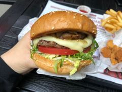 -The Habit Burger Grill 哈比特汉堡(爱琴海店)