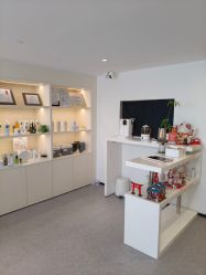 -JNK皮肤管理中心