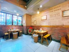 -白乐天毛肚火锅馆(解放碑店)