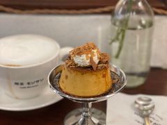-Café Monson