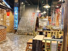 大堂-破瓦寒窑·地摊烤羊排