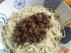-杨伯英传统杂酱面