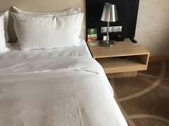 -上海虹桥西郊假日酒店