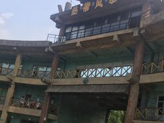 -热带风暴水上乐园