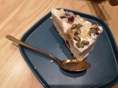 酸奶坚果塔-炖物24章·顺时轻养茶(黄龙店)