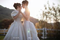 -不晚国际婚纱礼服