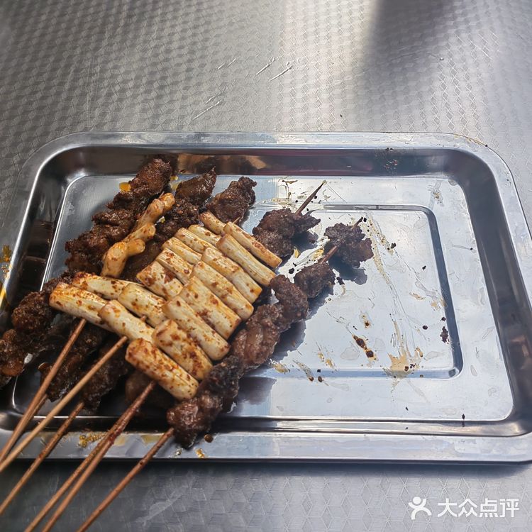 云南本地人推荐，建水烧烤不错…立即安排