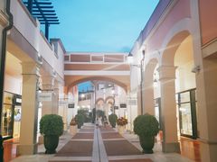 -佛罗伦萨小镇广佛名品奥特莱斯(疏港路店)