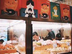 面包甜点陈列柜-奈雪的茶(新天地广场PRO店)
