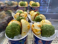 恐龙抱抱蛋-LELECHA乐乐茶(百货大楼店)