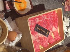-牛YO寿喜烧·铁板烧和牛火锅自助(市府恒隆店)