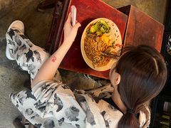 -方铲铲·成都板凳面(滨江银泰店)