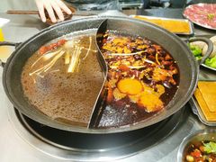 -鹿鸣山草本茶香火锅(园西路店)