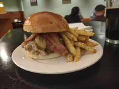 -瑞食酒馆 La Taverne Suisse