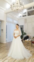 -LaMousse婚纱买手店