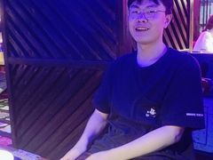 -蛙来哒(华隆步步高店)