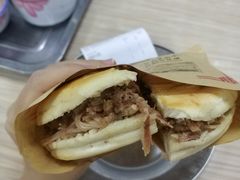 普通腊汁肉夹馍-樊记腊汁肉(竹笆市总店)